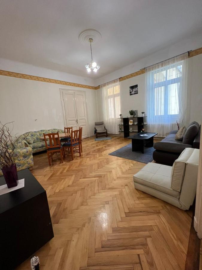 Elena Suite Budapeste Exterior foto
